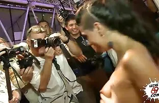 XXX आकर्षक सेक्सी लड़की सेक्सी वीडियो हिंदी मूवी में बिना जाँघिया