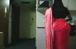 XXX एक फूल के साथ सेक्सी मूवी वीडियो में सेक्सी निविदा लेडी