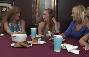 XXX स्नान सूट सेक्सी हिन्दी मूवी में सौंदर्य