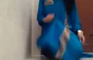 XXX परिपक्व नर्स बॉलीवुड सेक्सी हिंदी मूवी में मोज़ा सेक्स के साथ एक poddatym बेटा
