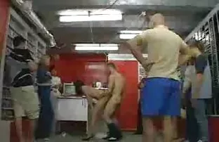 XXX घर का बना हिंदी सेक्सी पिक्चर फुल मूवी वीडियो ero पर के बड़े बिस्तर