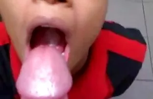 XXX सुडौल लड़की बीएफ सेक्सी फिल्में मूवी लेता है बंद मोज़ा